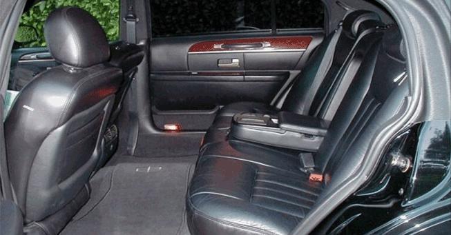 Sacramento Lincoln Town Car Interior